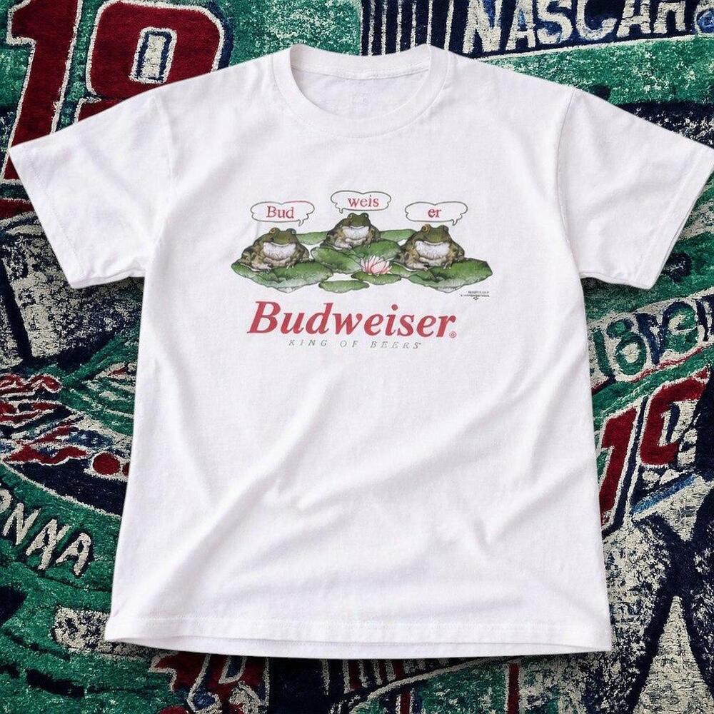 Y2K Cute Frog Bud Graphic Tee White Unisex